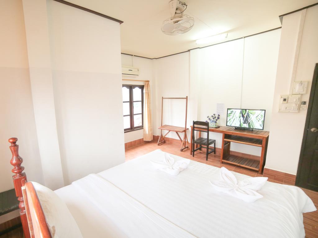 Maylay Guesthouse Vang Vieng Ngoại thất bức ảnh