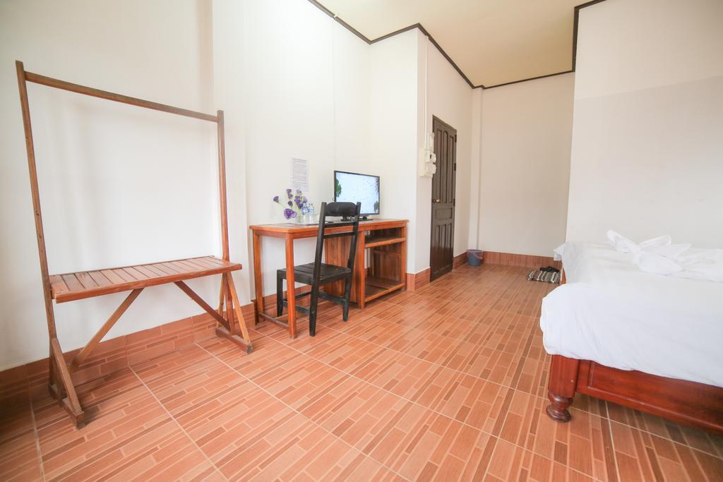 Maylay Guesthouse Vang Vieng Ngoại thất bức ảnh