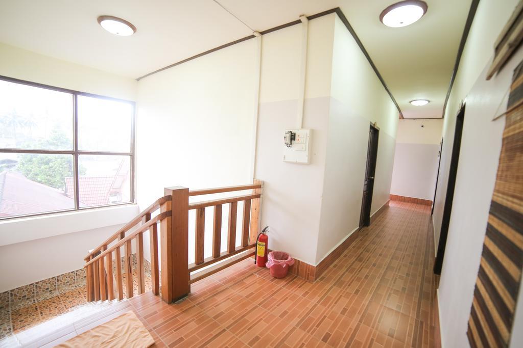 Maylay Guesthouse Vang Vieng Ngoại thất bức ảnh